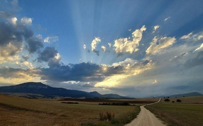 Euskalmetek dio iraila lehorra izan dela eta batez besteko tenperatura normalak izan dituela.