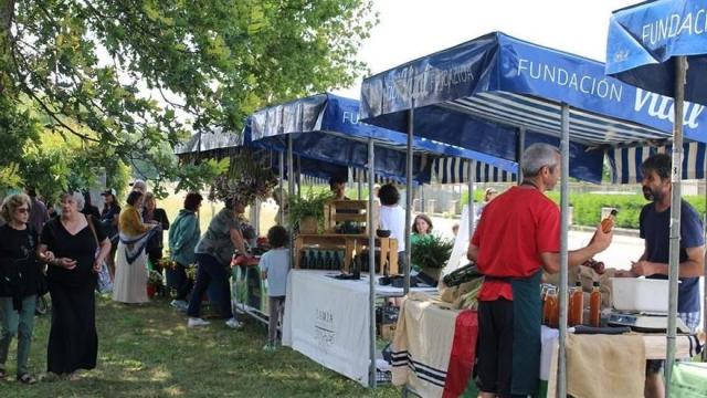 Una pasada edición de la feria ecológica en Zigoitia con motivo de la Eguzki Jaia