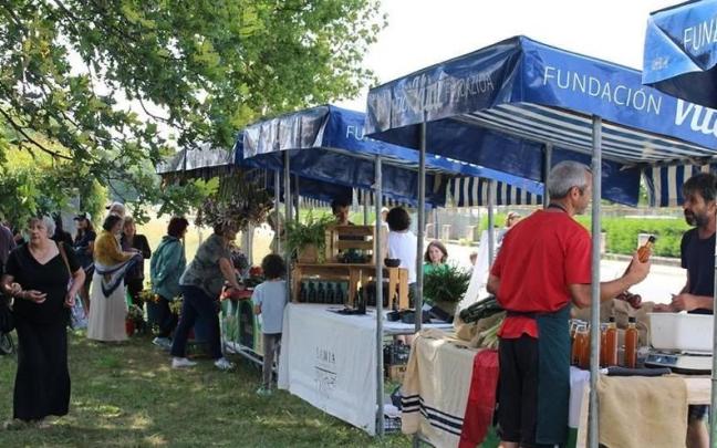 Una pasada edición de la feria ecológica en Zigoitia con motivo de la Eguzki Jaia