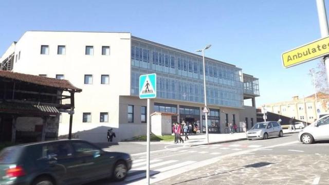 Oiardo kiroldegiko kanpoaldea.