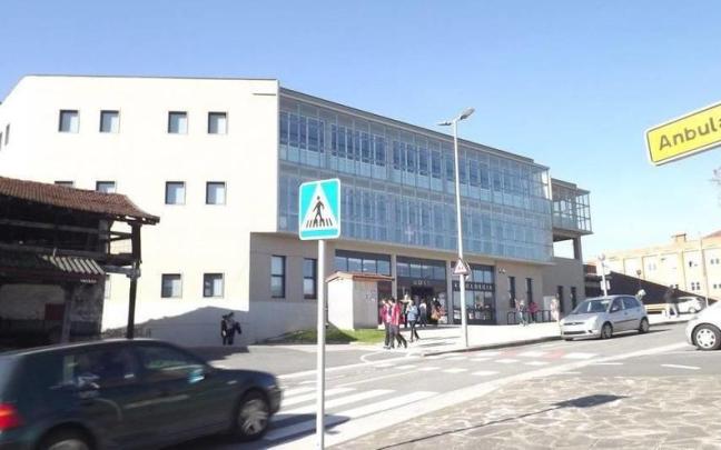 Oiardo kiroldegiko kanpoaldea.