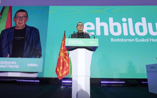 Arnaldo Otegi, durante su intervención en la conferencia política de EH Bildu en Gasteiz