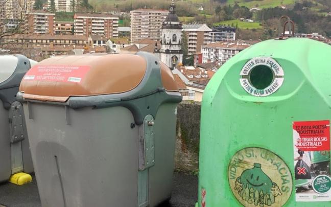 La medida tiene como objeto mejorar los ratios de recogida de residuos orgánicos, facilitando el acceso a las bolsas a la ciudadanía