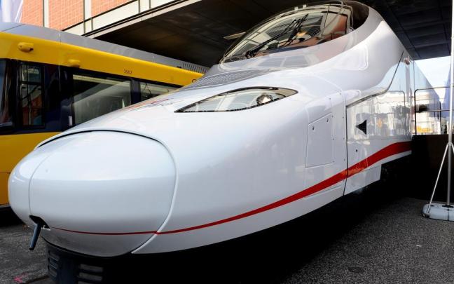 Imagen de uno los convoyes Avril, el tren AVE que Talgo desarrolla para Renfe.
