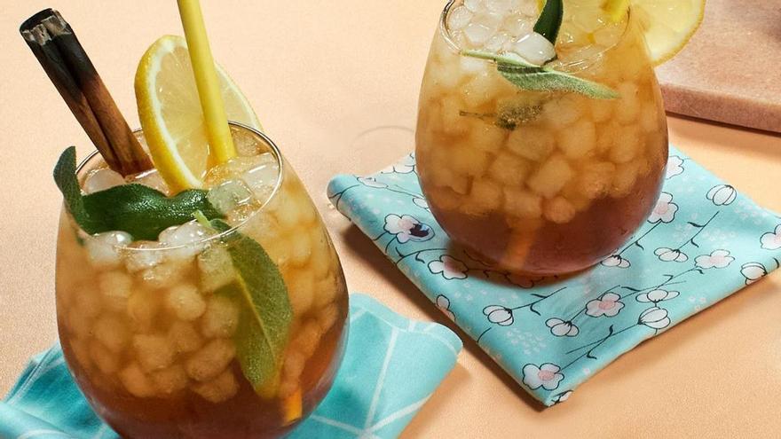 Ice tea de Limón, canela, salvia y jengibre