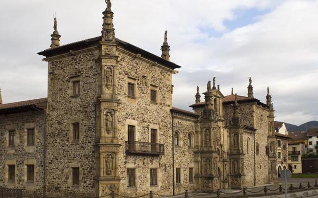 La Universidad de Sancti Spiritus es del siglo XVI y en ella se dieron clases hasta 1901. La Universidad de Sancti Spiritus es del siglo XVI y en ella se dieron clases hasta 1901.