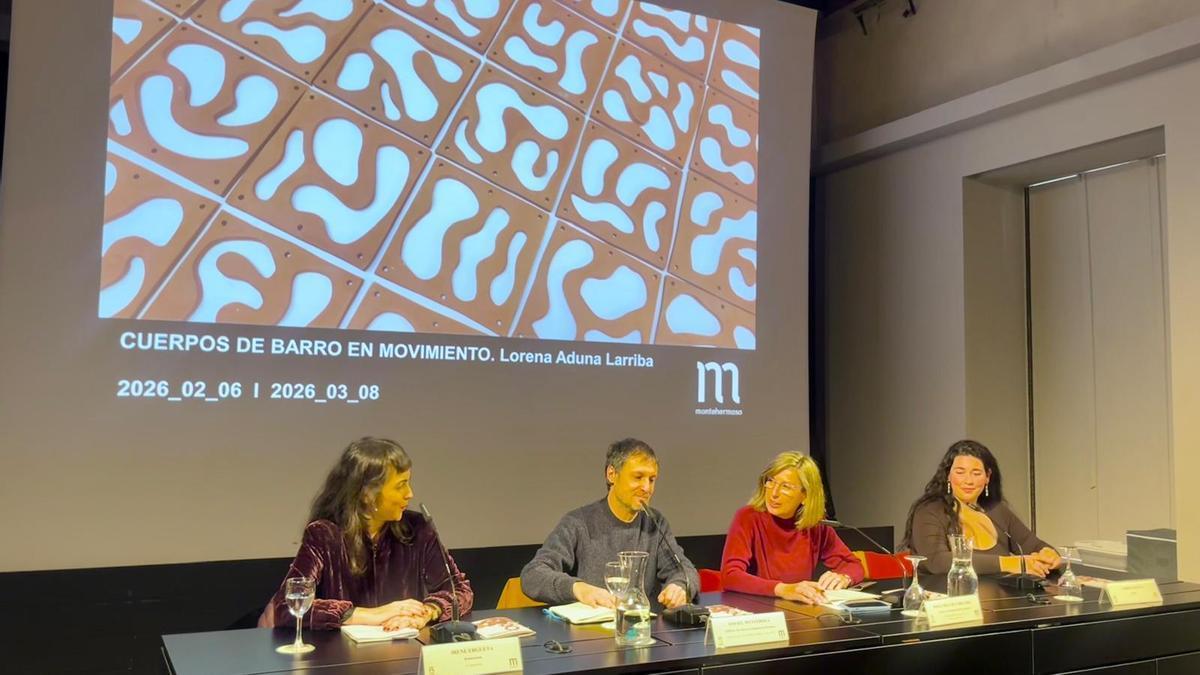 Montehermosok Lorena Adunaren ‘Cuerpos en barro en movimiento’ erakusketa izango du ikusgai martxoaren 8ra arte.