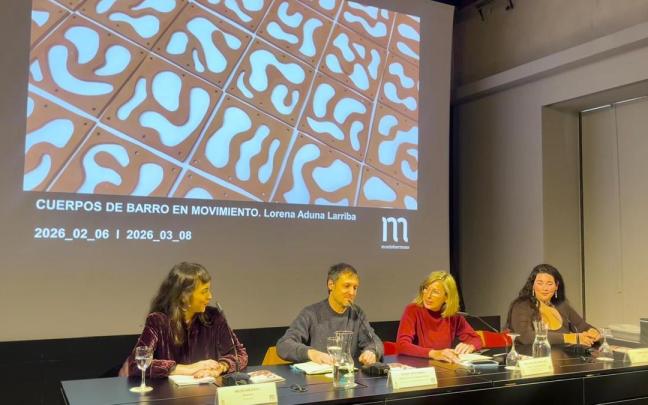 Montehermosok Lorena Adunaren ‘Cuerpos en barro en movimiento’ erakusketa izango du ikusgai martxoaren 8ra arte.