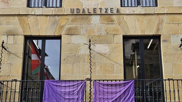 La concentración mañana, sábado, a las 12.30, frente al ayuntamiento.