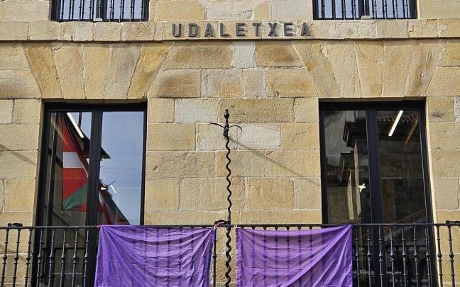 La concentración mañana, sábado, a las 12.30, frente al ayuntamiento.