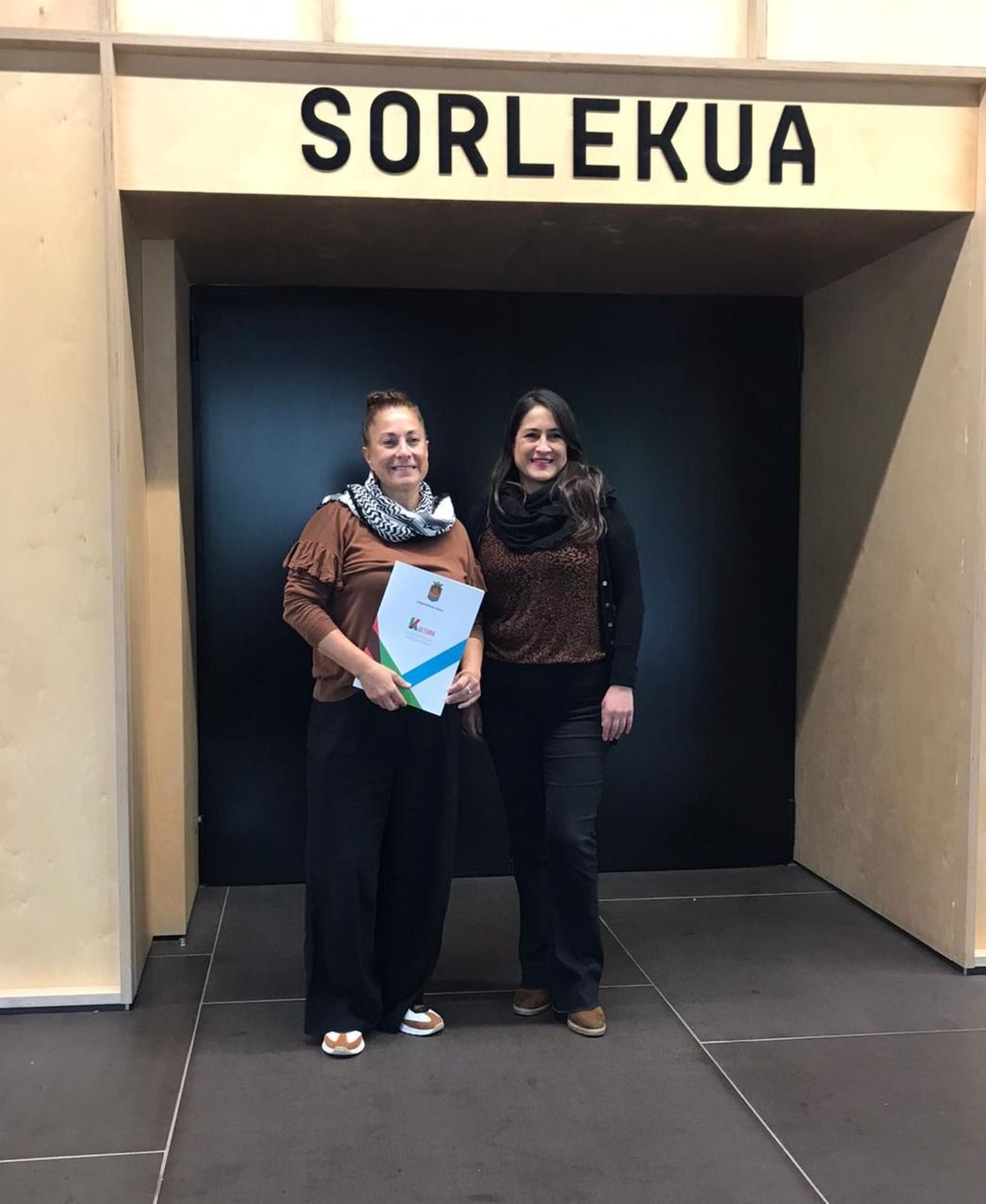 La concejala y la técnica de Cultura