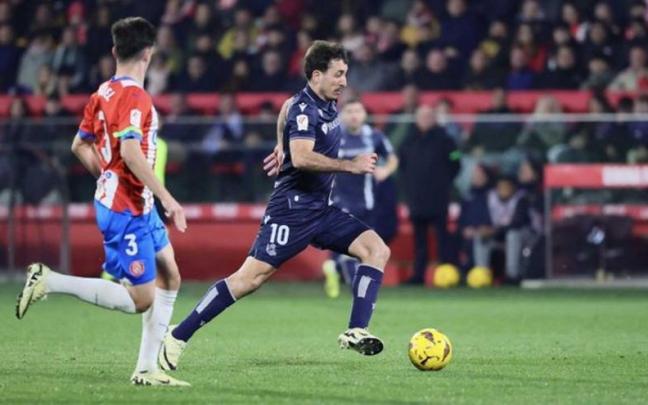 Mikel Oyarzabal, durante el partido de este sábado en Girona. / REAL SOCIEDAD