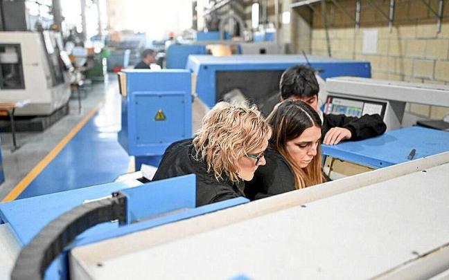 Solo el 12% de los estudiantes de las ramas industriales de Formación Profesional son mujeres. | FOTO: ARNAITZ RUBIO