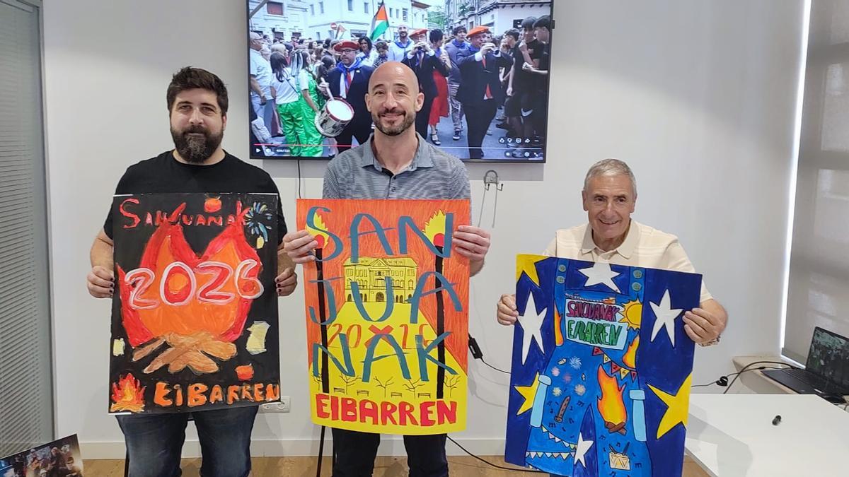 Presentación del programa y de los carteles premiados en el concurso de fiestas de San Juan.