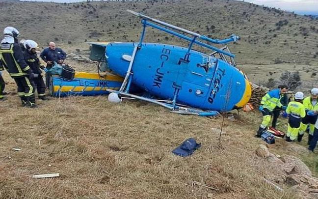 El helicóptero Pegasus de la DGT estrellado.