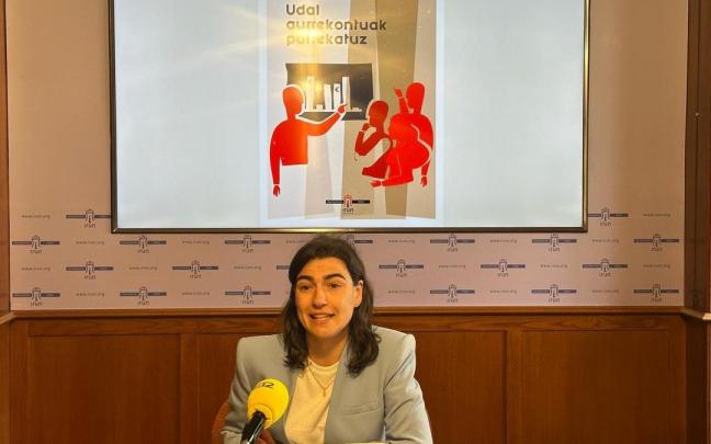 Nuria Alzaga, delegada de Hacienda y primera teniente de alcaldesa, presentando la iniciativa 'Partida a partida'.