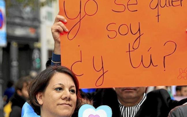Marcha de la Federación Estatal de Lesbianas, Gais, Trans, Bisexuales, Intersexuales y más. | FOTO: EFE Marcha de la Federación Estatal de Lesbianas, Gais, Trans, Bisexuales, Intersexuales y más. | FOTO: EFE