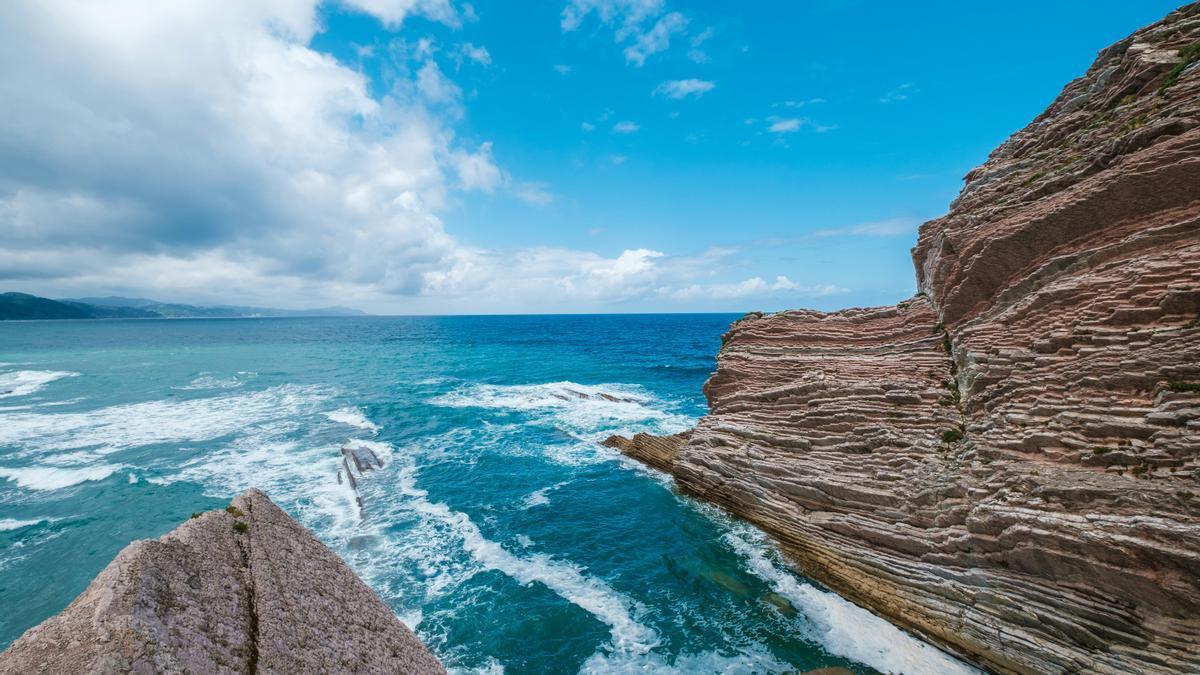 La ruta puede comenzar en el Geoparque de la Costa Vasca.
