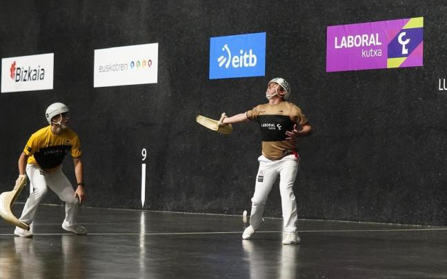 En imágenes: Final del Master Series de Durango de cesta entre Aritz Erkiaga-Atain y Urreisti-Lekerika.