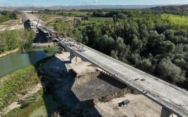 Obras en un tramo del TAV.