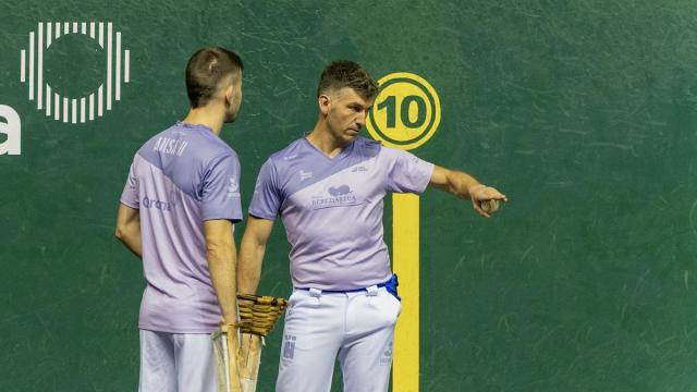 Goikoetxea V-Juanenea y Ansa II-Zubiri eligen material para el play-off del Sagardoaren Txapelketa de remonte