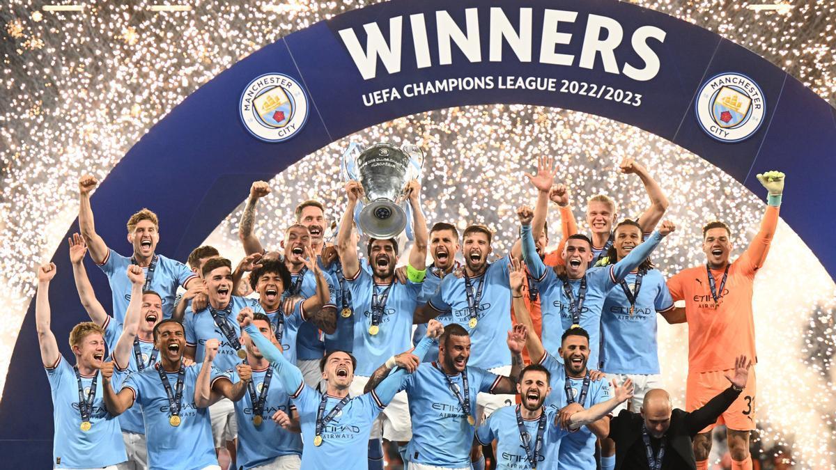 Los jugadores del Manchester City celebran la conquista de la Champions League en 2023.