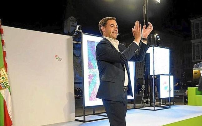 Imanol Pradales, candidato a lehendakari, en la apertura de campaña del PNV. | FOTO: IÑAKI BERASALUCE