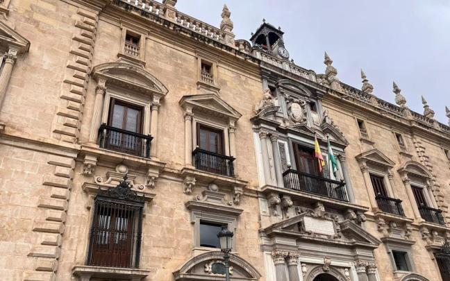 Fachada de la sede del TSJA en Granada