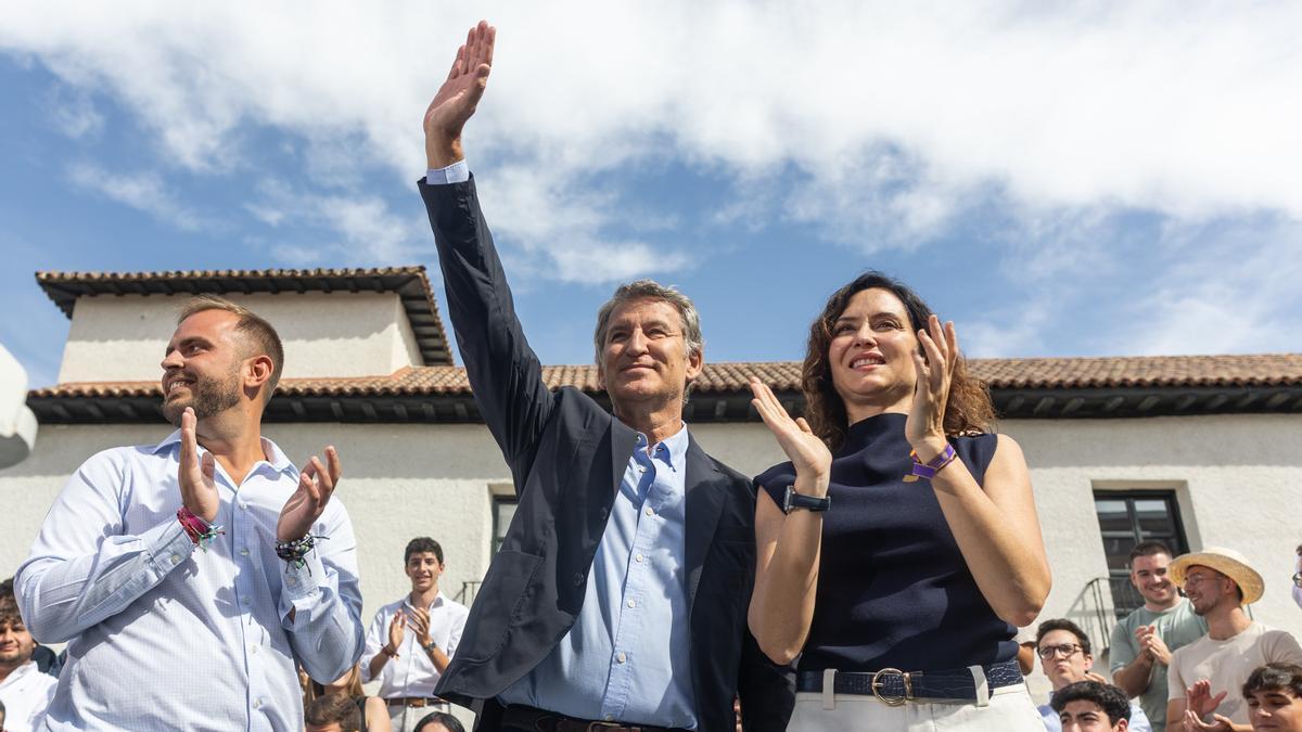 Alberto Núñez Feijóo interviene junto a Isabel Díaz Ayuso y el alcalde de Arganda del Rey, Alberto Escribano, en el inicio del curso político del PP de Madrid.