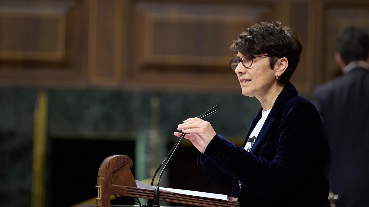 La diputada de PNV Maribel Vaquero interviene en el Congreso.