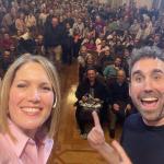 Silvia Intxaurrondo presenta su primera novela en Bilbao acompañada de Aitor Albizua.