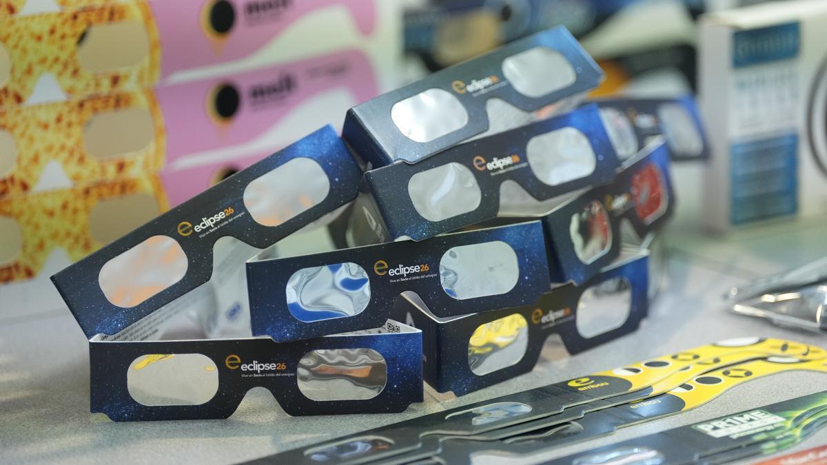 Gafas para ver el eclipse solar