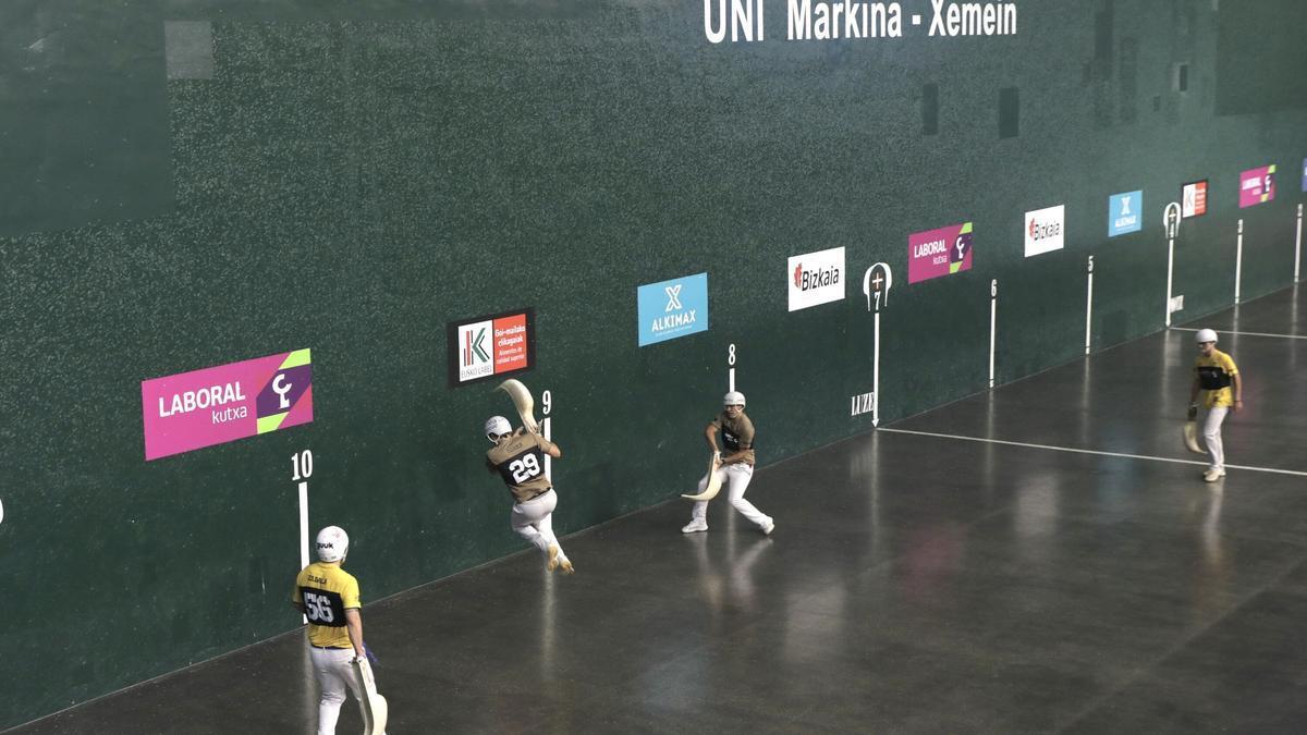 En imágenes: Segunda jornada del Grand Slam de Markina-Xemein de cesta. Javier-Zabala contra Urreisti-Gorka.