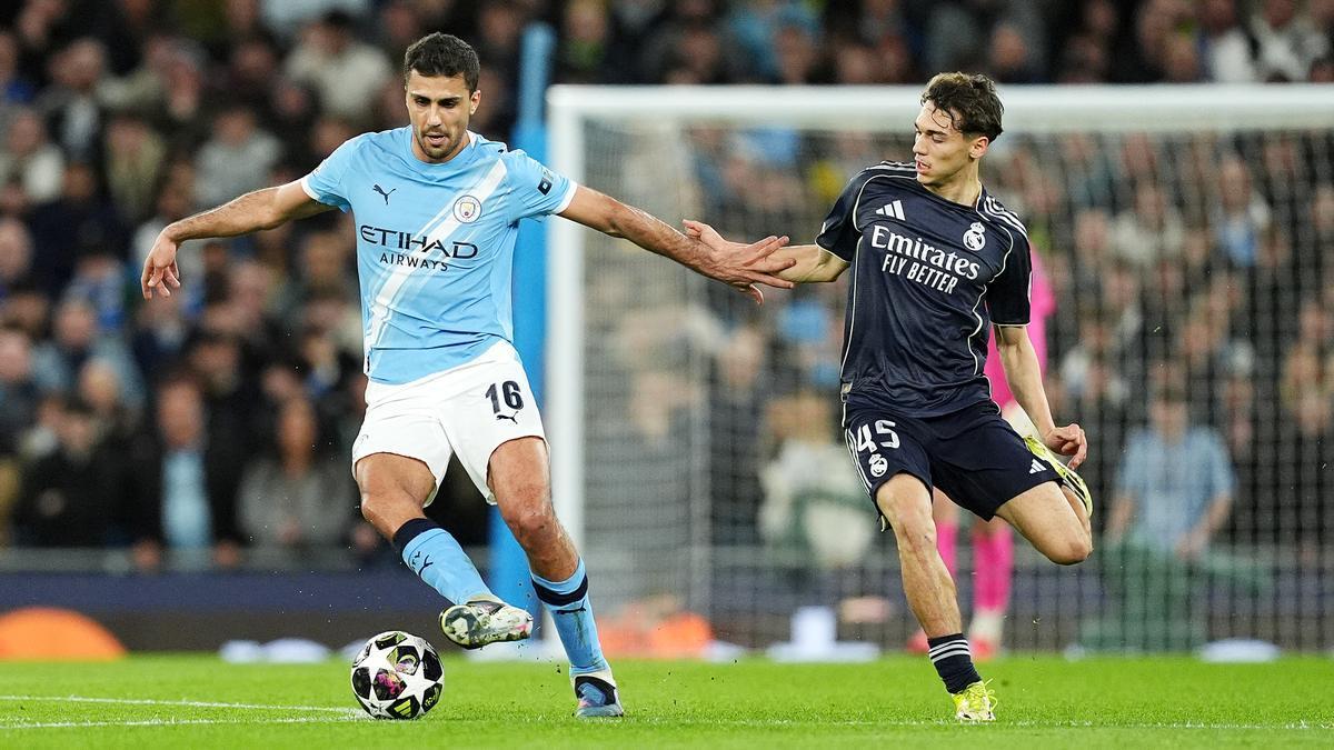 Rodri, en un partido del Manchester City frente al Real Madrid de la pasada Champions League.