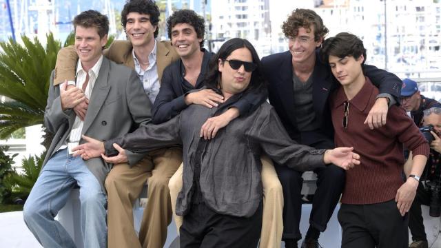Photocall del equipo de 'La bola negra' en Cannes
