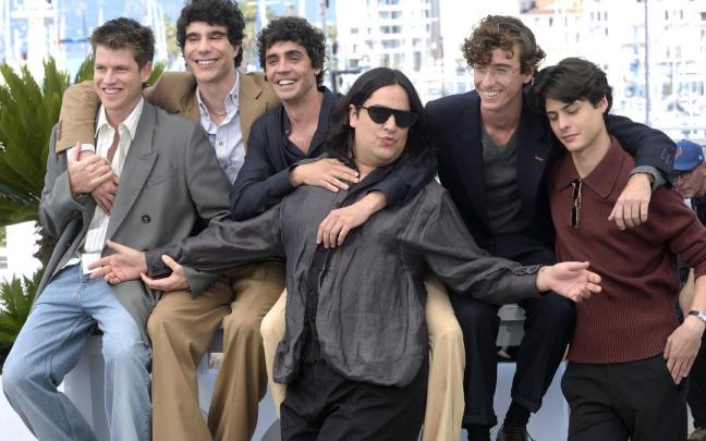 Photocall del equipo de 'La bola negra' en Cannes