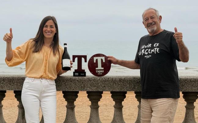 Amaia Arguiñano y Karlos Arguiñano con el premio T.