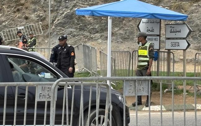 Puesto de control establecido en la salida de Castillejos hacia Ceuta.