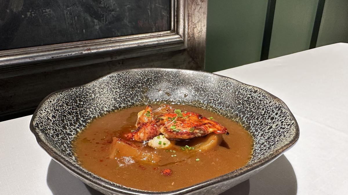 Marmitako de bogavante, del restaurante Aitor Rauleaga.