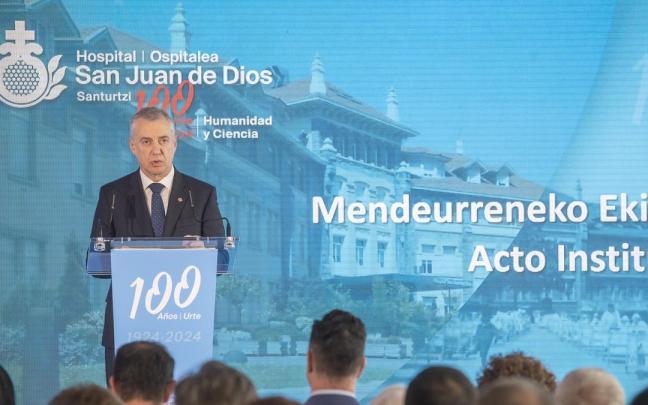 Urkullu, en el acto en el que ha participado en el Hospital San Juan de Dios. / IREKIA Urkullu, en el acto en el que ha participado en el Hospital San Juan de Dios.