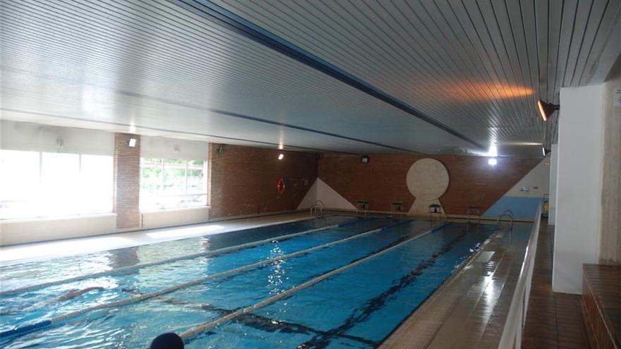 Piscina cubierta del polidepoprtivo Joxemiel Barandiaran.