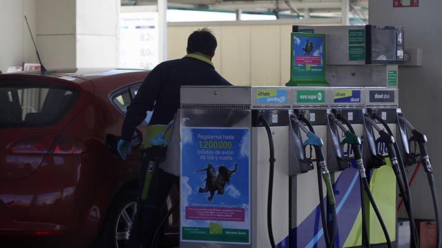 Imagen de archivo de una gasolinera