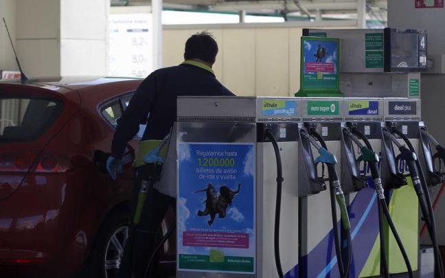 Imagen de archivo de una gasolinera