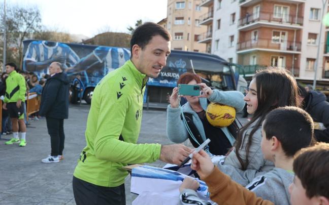 La Real ya entrena en Tolosa. / IKER AZURMENDI