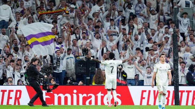 Vinicius Junior en el Bernabéu durante el encuentro frente al Atlético de Madrid.