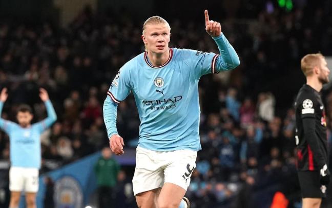 Erling Haaland celebra uno de los goles Erling Haaland celebra uno de los goles