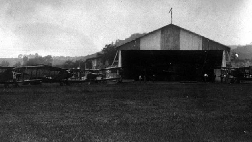 El aeródromo de Lasarte, levantado a principios del siglo XX en terrenos de Usurbil