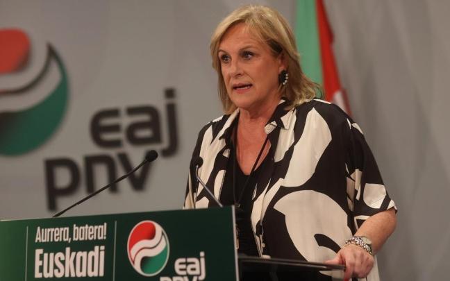 La presidenta del BBB, Itxaso Atutxa, en una comparecencia durante la noche electoral.