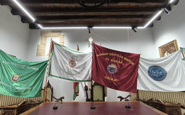 Las cuatro banderas que se disputarán este fin de semana en la bahía de Txingudi