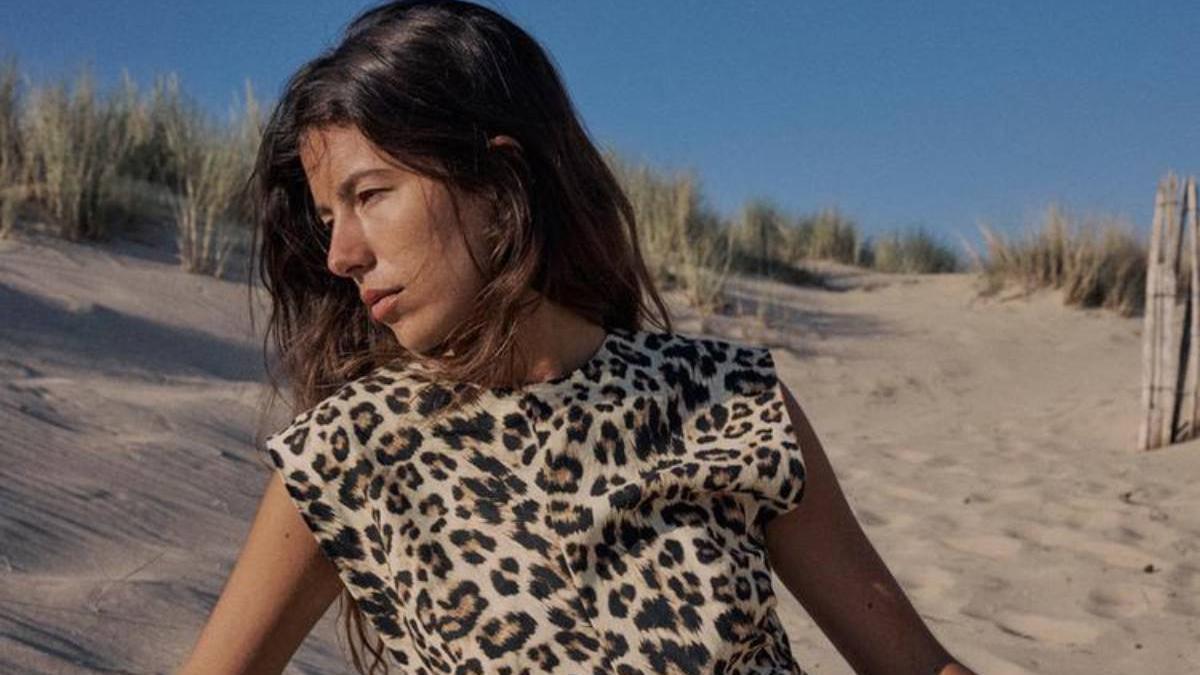 Vestido de lino con estampado de leopardo